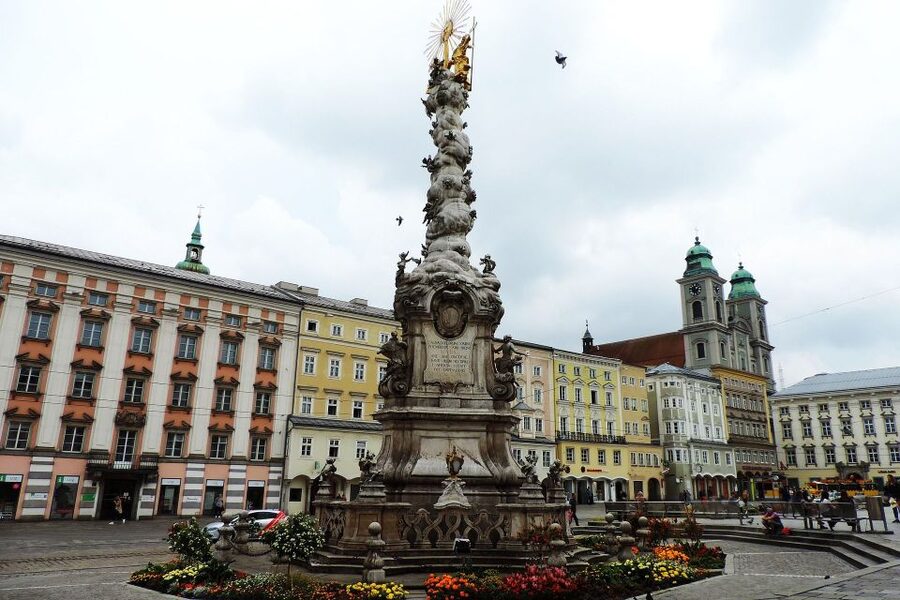 Linz Private Walking Tour - The New Cathedral, Austria’s largest church