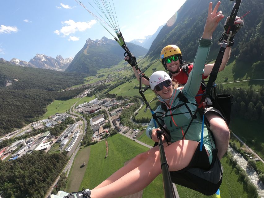 Neustift im Stubaital: Panoramic Tandem Paragliding Flight - Small details that improve the day