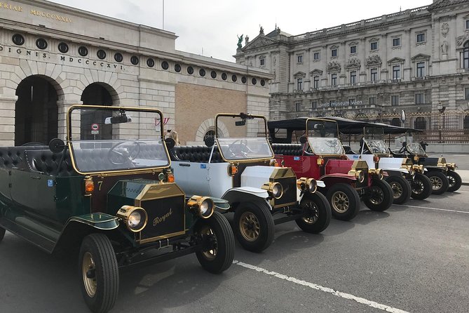 ( Night Tour ) With Private Guide + wine or prosecco - The electric old-timer car changes the mood