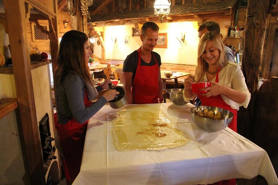 Original Sound of Music Tour & Edelweiss Cooking Class - Mondsee wedding chapel and a charming town