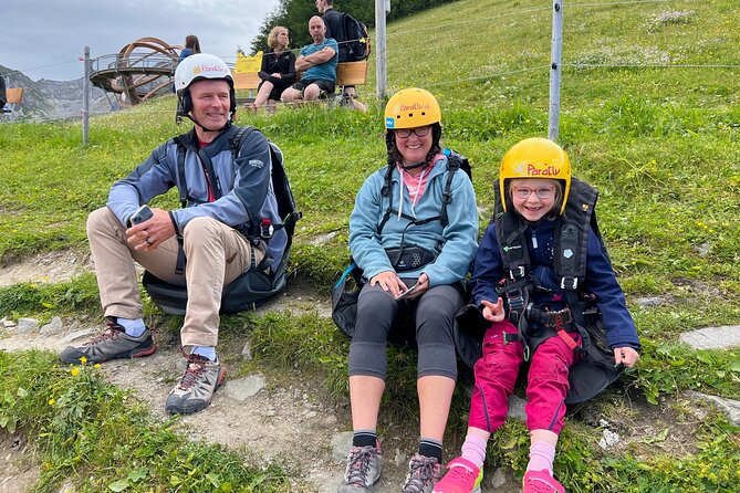Paragliding & Tandemflüge with World Champion & Team, Stubaital - Landing, packing, and the walk back