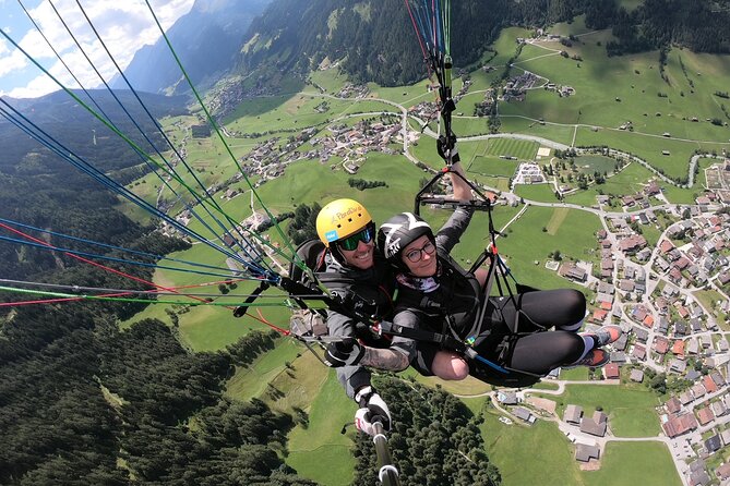 Paragliding & Tandemflüge with World Champion & Team, Stubaital - Photos and video: useful, but check the angle