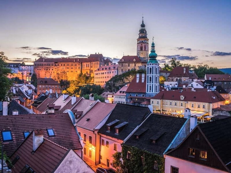 Prague: Transfer to Vienna via fabulous Cesky Krumlov - The second walk and time to explore