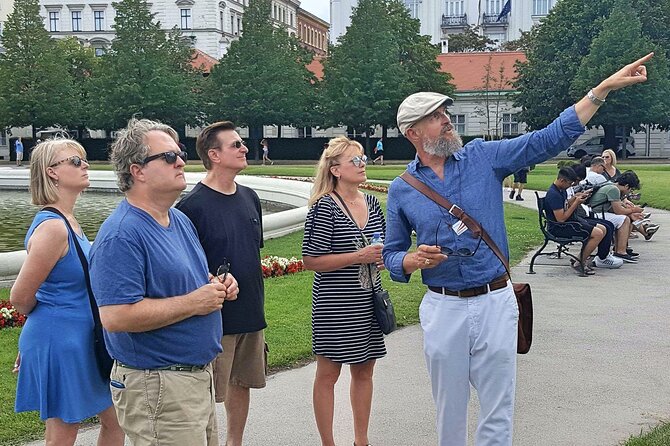 Private Belvedere Palace and Museum Tour - Inside the Upper Belvedere Museum