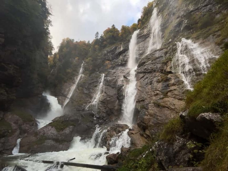 Private Day Highlight Tour of Hallstatt from Salzburg - The 80-minute ride from Salzburg