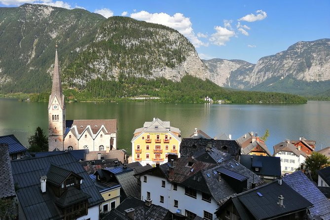 Private Day Tour Trip Salzburg Hallstatt and Melk from Vienna - A ten-minute pause at Lake Wolfgang