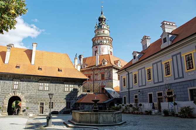 Private day trip from Linz to Cesky Krumlov and back - Price, group size, and real value
