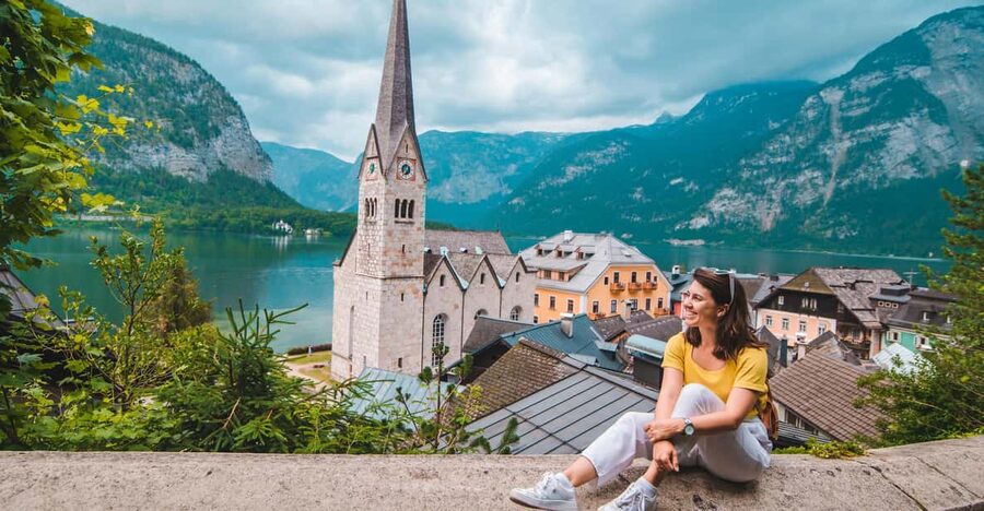 Private day trip from Munich to Eagle's Nest & Hallstatt - Crossing into Austria and continuing to Hallstatt