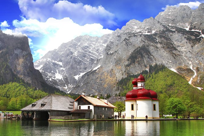 Private Eagle's Nest and King's Lake Tour from Salzburg - Guides who shape the day