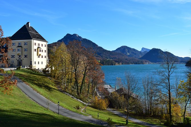 Private Tour: Salzburg Lake District and Hallstatt from Salzburg - Guides, driving, and the private format