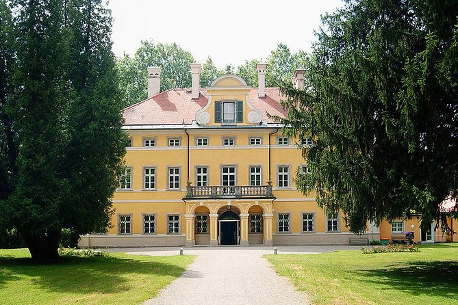 Private Tour The hills are alive: a tour to locations of the Sound of music film - St. Gilgen and Wolfgang Lake