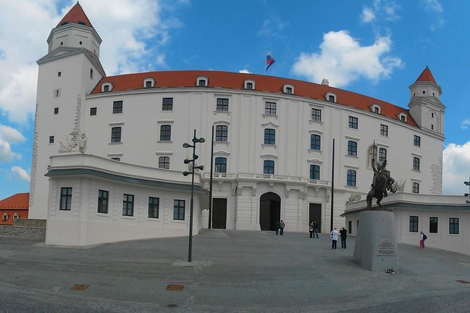 Private Transfer from Budapest to Vienna with a great guided tour in Bratislava - Free time for coffee, shops, or a quick market stop