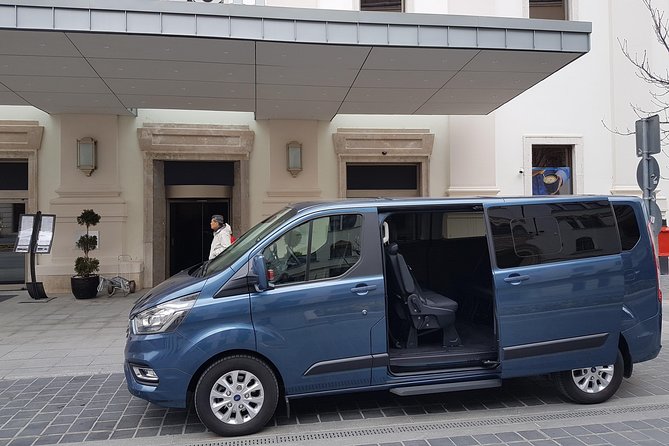 Private Transfer from Budapest to Vienna with a great guided tour in Bratislava - Leaving Budapest in a private car or minivan