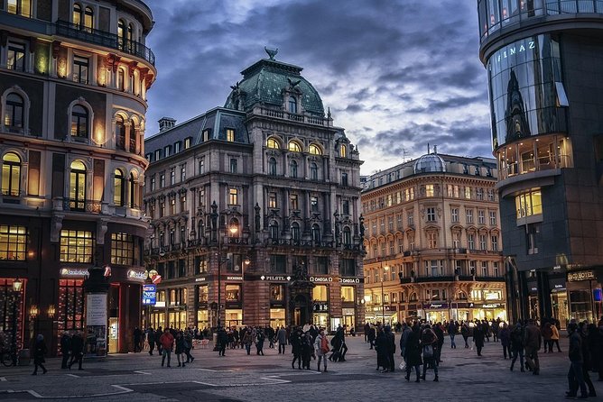 Private Transfer from Salzburg to Vienna: Door-to-door, English-speaking driver - What past use tells you about the service