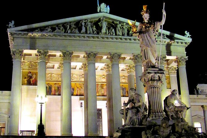 Private Vienna Evening Walk — Orientation for Your First Night - From elegant promenades to the Golden Quarter