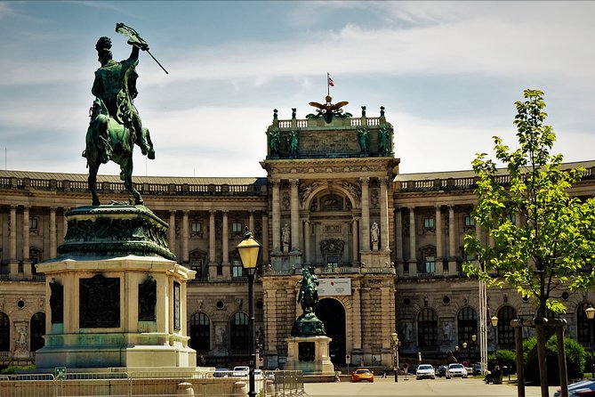 Private Vienna Highlights History Walk — WWII and Post War Vienna - Burggarten and the story behind a famous footnote