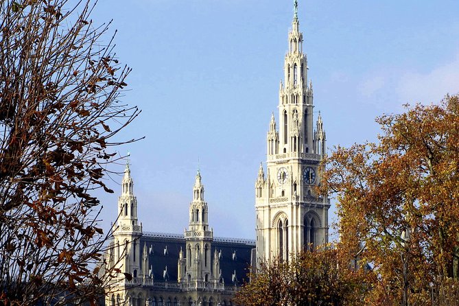 Private Vienna Highlights History Walk — WWII and Post War Vienna - The Hofburg and the long road from emperor to president