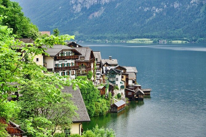 Private Walking Tour of Hallstatt Churches with a Pro Guide - Starting among the pastel houses of Marktplatz