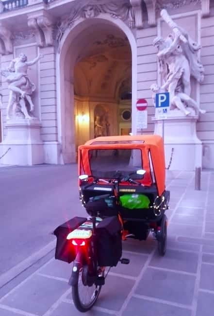 RAXI (Electric Rickshaw) Vienna Tours with two options - What comfort is really like