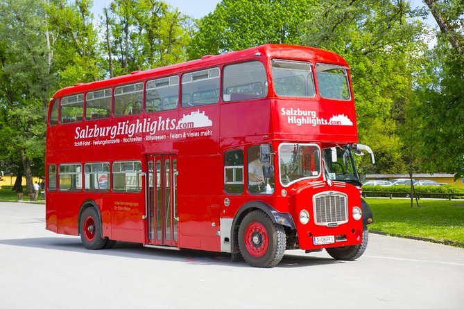 River Cruise to Hellbrunn, Palace & world-famous trick fountains - The five-minute bus ride to Hellbrunn Palace