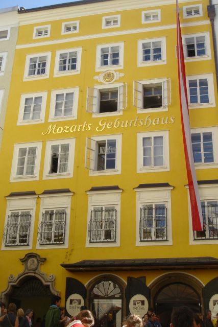 Salzburg 2.5-Hour Walking Tour: Mozart, Old Town & More - Crossing the Makartsteg into the Old Town