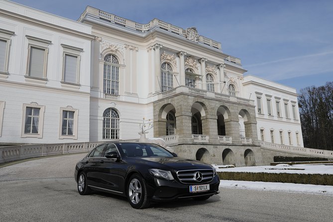 Salzburg Airport Private Arrival Transfer - A smooth welcome after a delayed flight