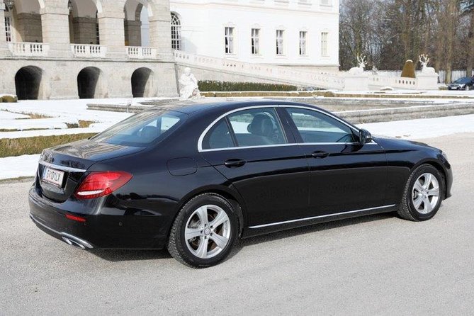 Salzburg Airport Private Departure Transfer - Hotel pickup is the main convenience