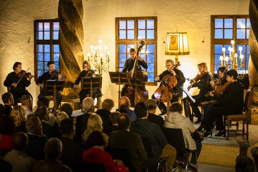Salzburg: Best of Mozart Fortress Concert and Dinner - What the concert is like in the Golden Hall