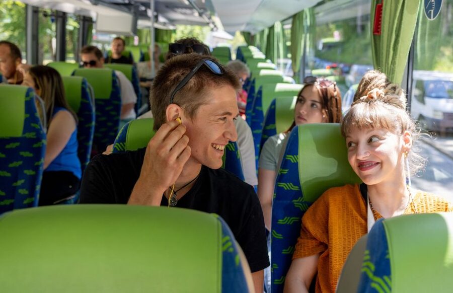 Salzburg: Hop-on Hop-off City Tour - Mirabellplatz and the best place to begin