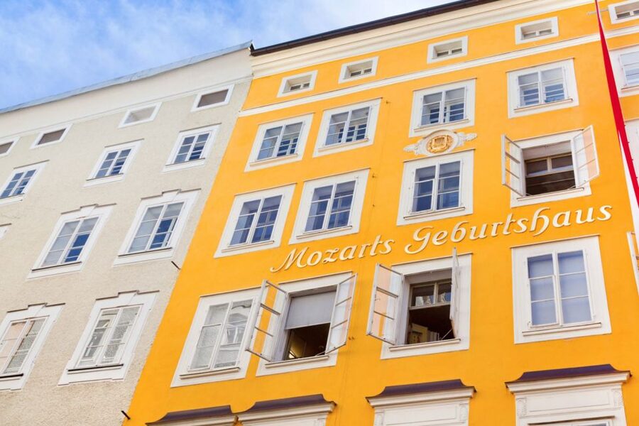 Salzburg: Life of Mozart Private Guided Walking Tour - Should you book the Salzburg Mozart tour?