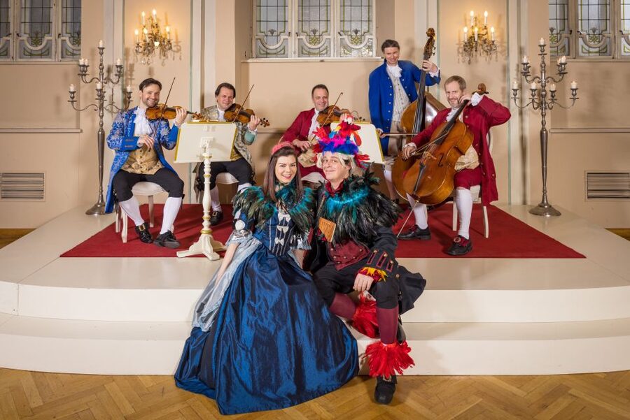 Salzburg: Mozart Concert with Dinner - The three-course dinner, from soup to Salzburger Nockerl