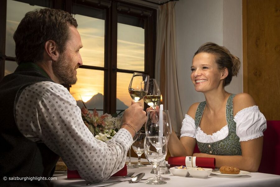 Salzburg: River Cruise, Dinner & Fortress Concert - Mozart in the fortress concert hall