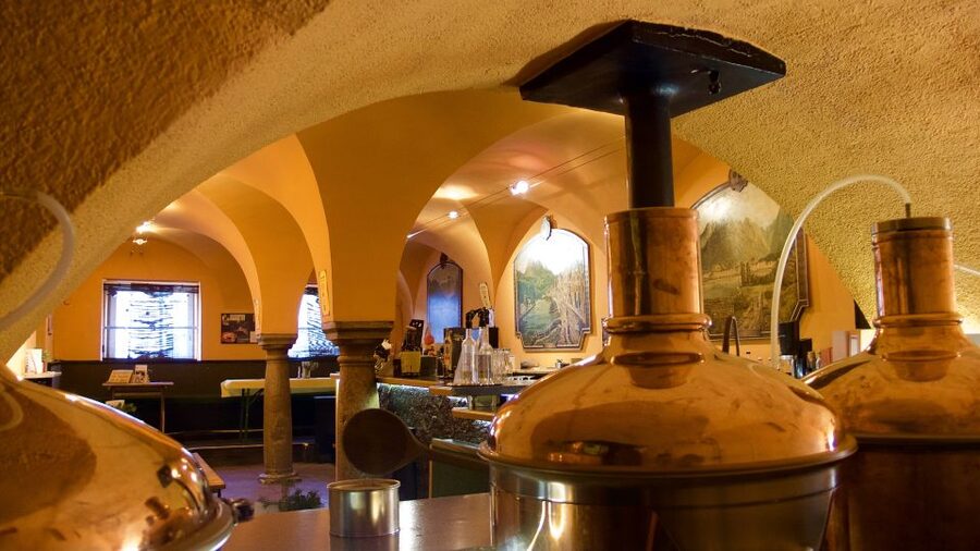 Salzkammergut: Sandstone Beer Cellar Tour - A 1,500-cubic-meter cellar built for cold storage