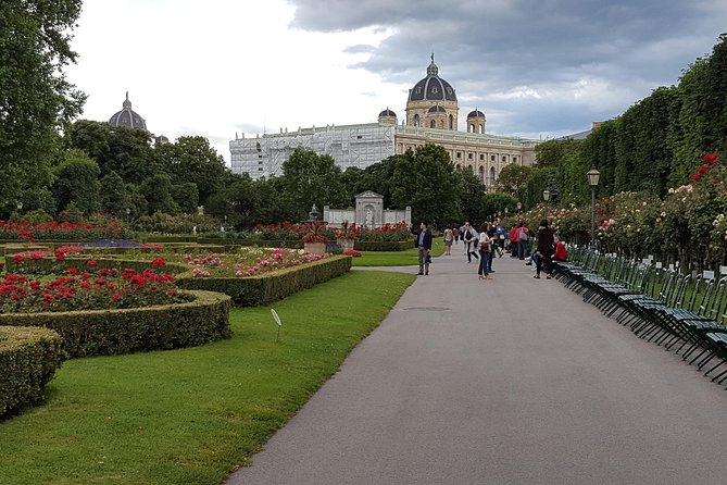 Scenic Private Transfer from Prague to Vienna or Vienna to Prague - The vehicle, luggage, and comfort details