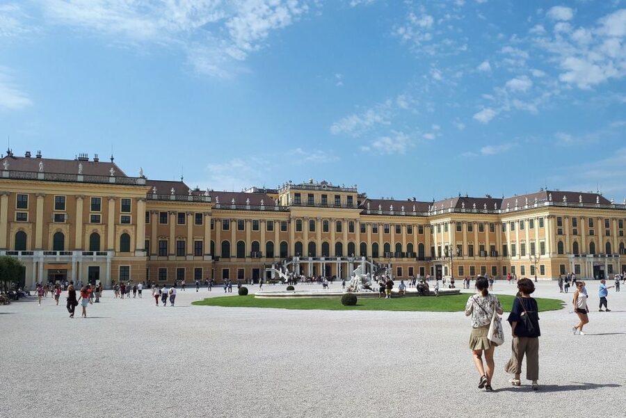 Schönbrunn Palace & Gardens Tour - The Jewish Quarter adds a second chapter to Vienna’s story
