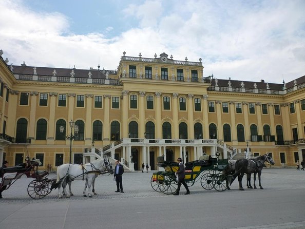 Schönbrunn Palace Vienna Ticket with 2-course lunch - Key points to know before booking