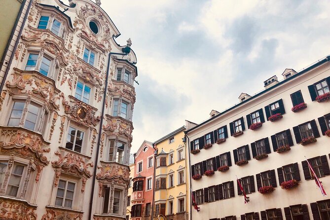 Self-Guided 1,5-hour Tour of Innsbruck: Exciting Stories, Photo Spots & Desserts - What the audio app does well