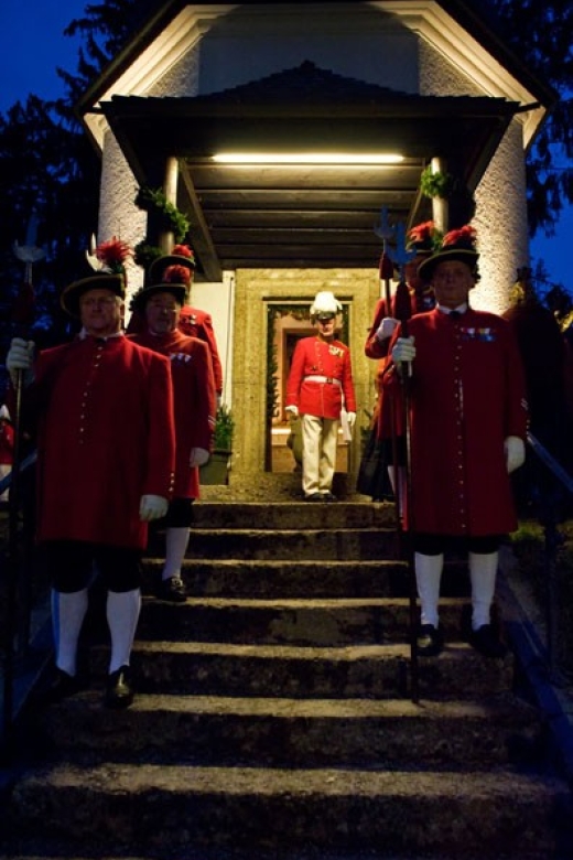 Silent Night Oberndorf Christmas Eve Tour from Salzburg - Key points to know