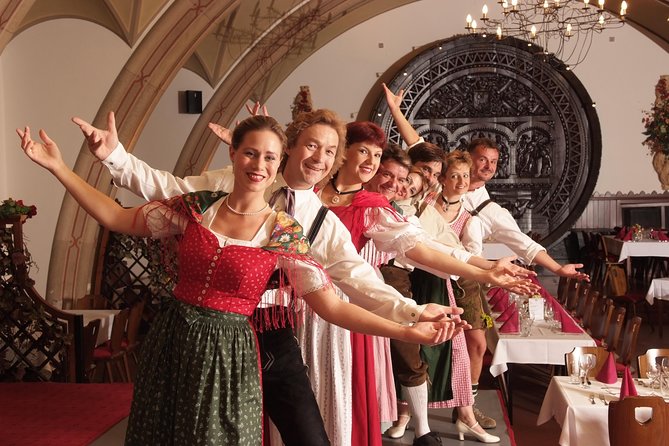Skip the Line: Austrian Dinner Show Ticket in Vienna - Dinner between the performances
