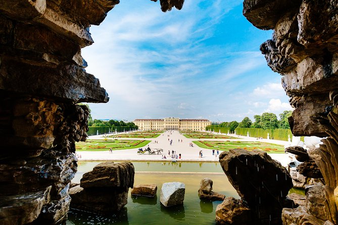 Skip-the-Line Schonbrunn Palace Guided Tour and Vienna Historical City Tour - Practical timing and meeting advice