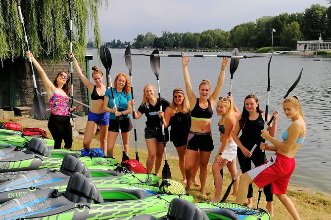 Small-Group Guided Kayak Tour of Vienna - The island and the local side of Vienna