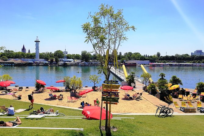 Small-Group Guided Kayak Tour of Vienna - What to wear and bring for a dry, comfortable outing