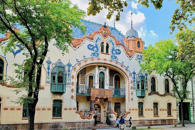 Small Group Tour: Balkans & Central Europe from Athens to Vienna - Mostar and Sarajevo explain Bosnia’s layered past