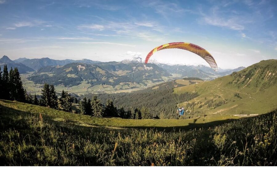 St Johann in Tirol: Tandem Paragliding - Who will enjoy this flight most