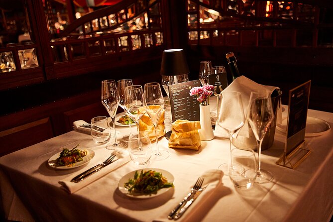 Strauss Dinner Show - Drinks, coats, and the real cost