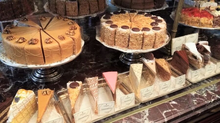 Sweet Vienna Tour: Home of Cakes and Cafe Culture - What exterior-only viewing really means