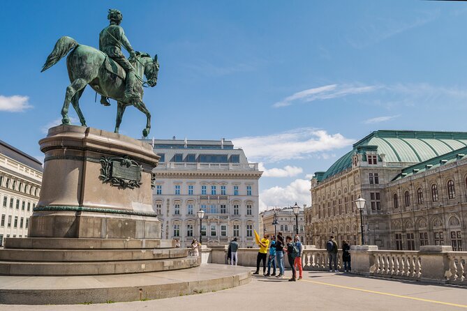 The best of Vienna - Exclusive Tour (Max 9 people) - Café Landtmann and the Melange lesson