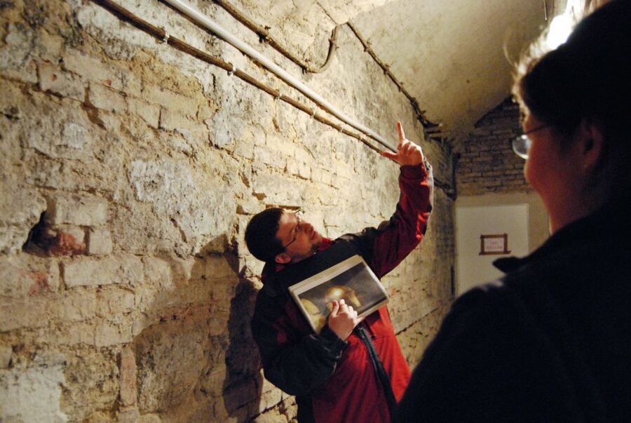 Vienna: 1.5-Hour Underground Walking Tour - Start at Michaelerplatz, where Vienna goes back 2,000 years