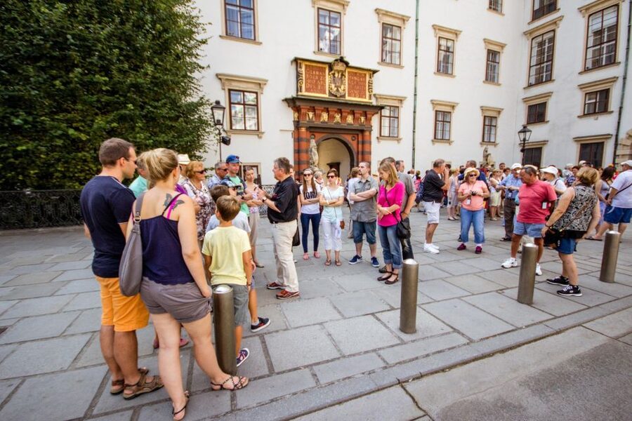 Vienna: 2 Hours Sightseeing Walking Tour - Ending near St. Stephen’s Cathedral