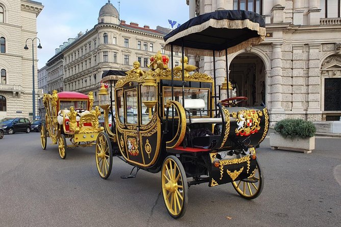 Vienna: 60 min. Imperial E-Carriage Sightseeing Tour with Drinks - Why this carriage ride feels different from a normal city tour